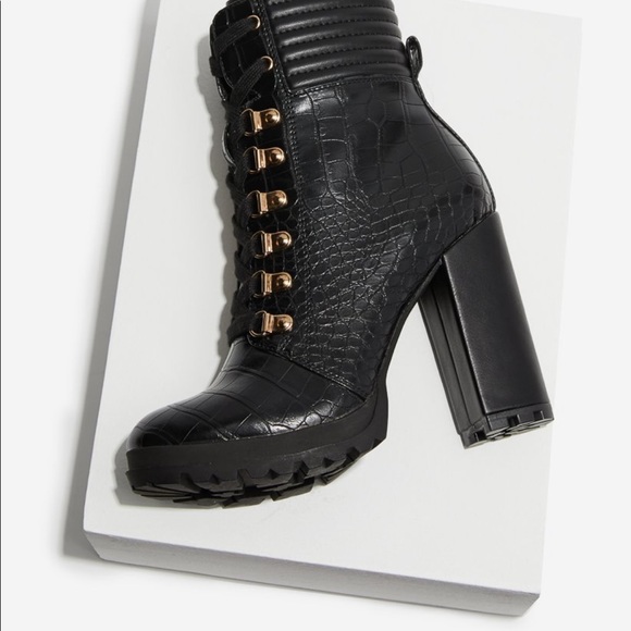Black heeled booties NWT - Picture 2 of 7